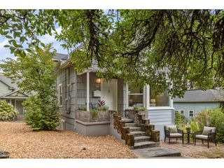 653 Sw SHERMAN St, Portland, OR 97201