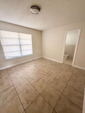 3401 SW 23rd St 0, Miami, FL 33145