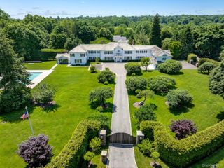 6 Stoneleigh Manor Lane, Purchase, NY 10577