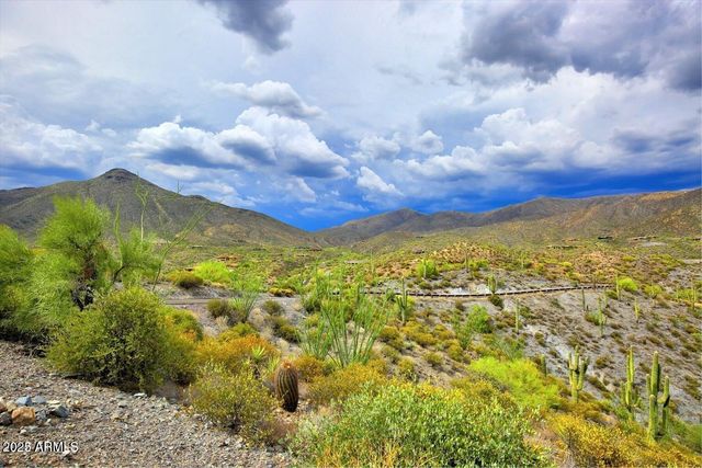 42242 N CHARBRAY Drive 25, Scottsdale, AZ 85262