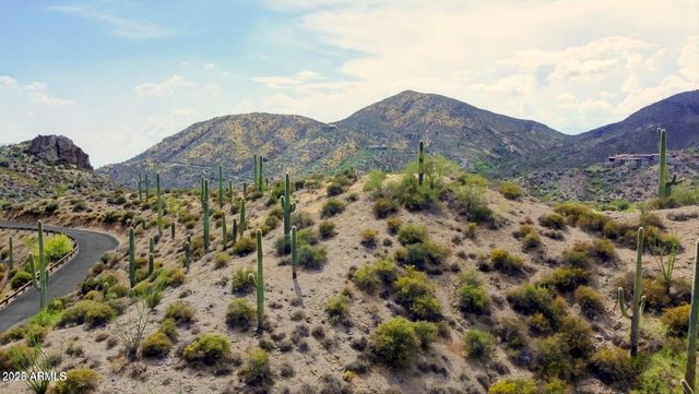 42242 N CHARBRAY Drive 25, Scottsdale, AZ 85262