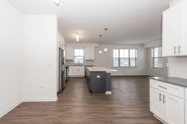 21599 W Field Court 1-408, Deer Park, IL 60010