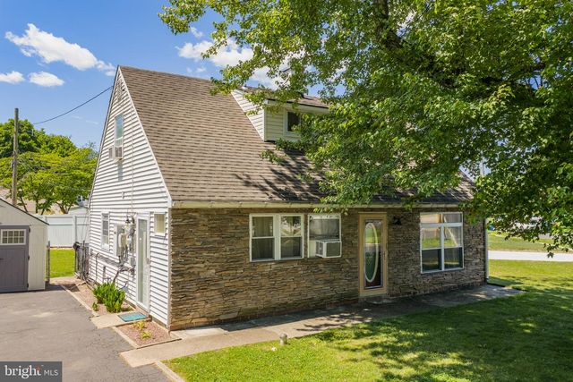 587 ARBOR RD, Morrisville, PA 19067