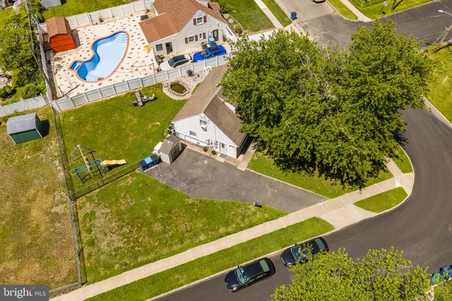 587 ARBOR RD, Morrisville, PA 19067