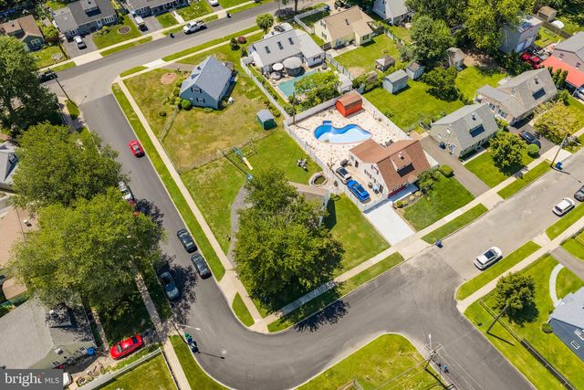 587 ARBOR RD, Morrisville, PA 19067