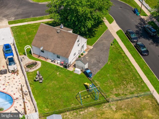587 ARBOR RD, Morrisville, PA 19067