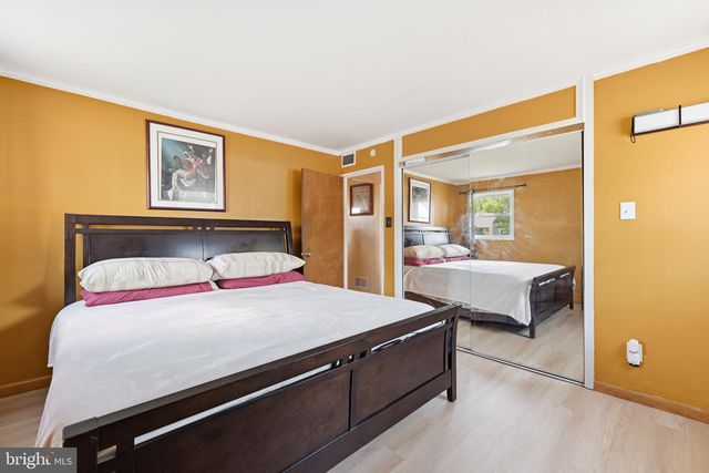 587 ARBOR RD, Morrisville, PA 19067