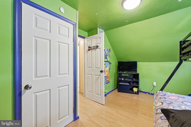 587 ARBOR RD, Morrisville, PA 19067