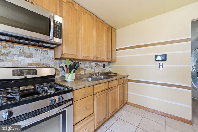 587 ARBOR RD, Morrisville, PA 19067