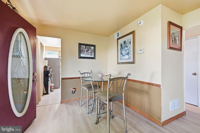 587 ARBOR RD, Morrisville, PA 19067