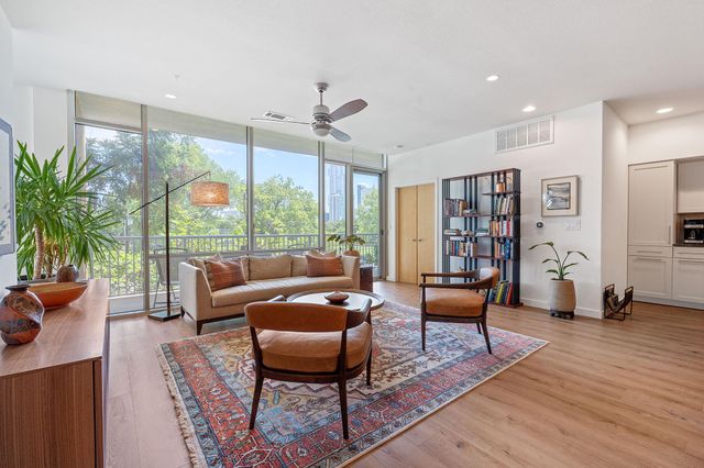 1600 Barton Springs RD 2201, Austin, TX 78704