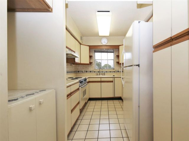 2600 Bellefontaine D22, Houston, TX 77025