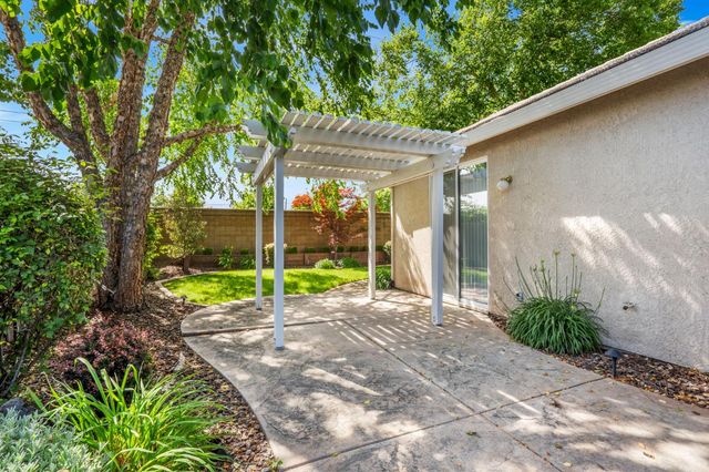 3402 Zalema Way, Sacramento, CA 95834