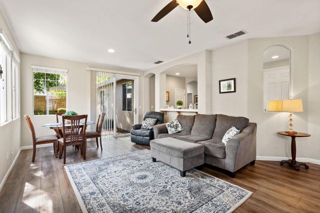 3402 Zalema Way, Sacramento, CA 95834