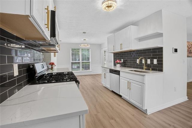 359 Howell Drive SW, Atlanta, GA 30331