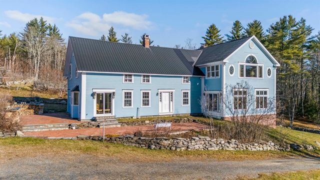 42 Blackberry Lane, Jamaica, VT 05343