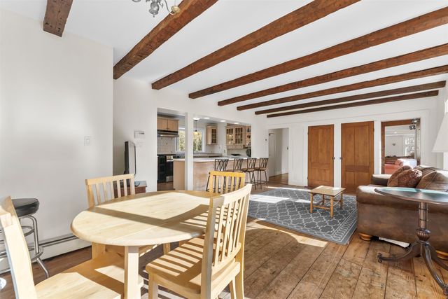 42 Blackberry Lane, Jamaica, VT 05343