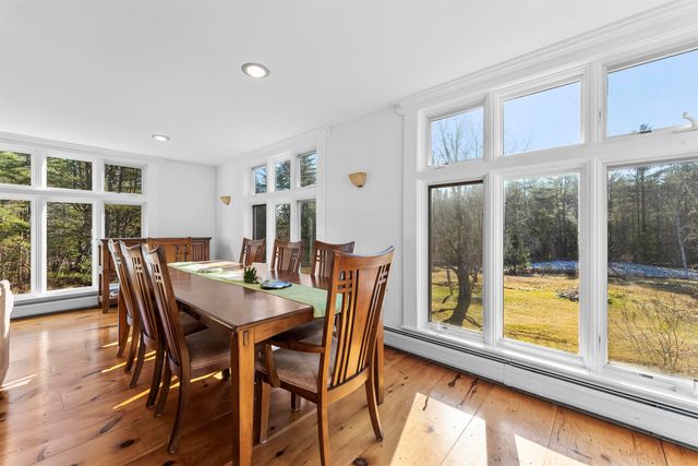 42 Blackberry Lane, Jamaica, VT 05343