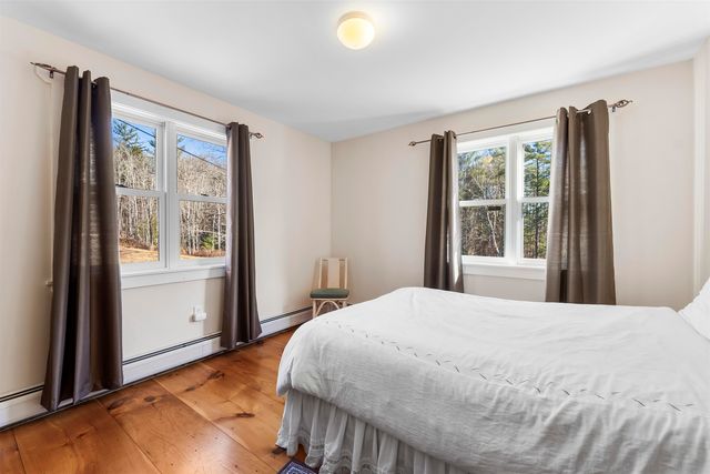 42 Blackberry Lane, Jamaica, VT 05343