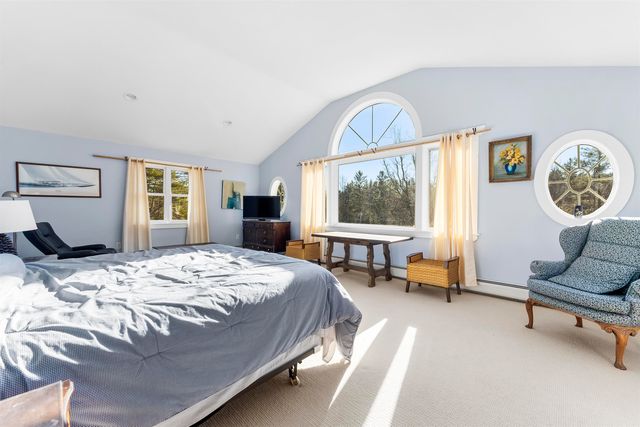 42 Blackberry Lane, Jamaica, VT 05343