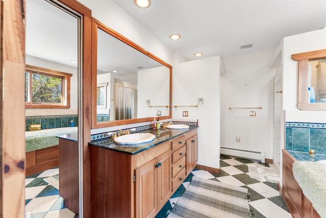 42 Blackberry Lane, Jamaica, VT 05343