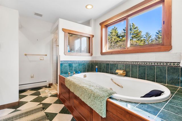 42 Blackberry Lane, Jamaica, VT 05343