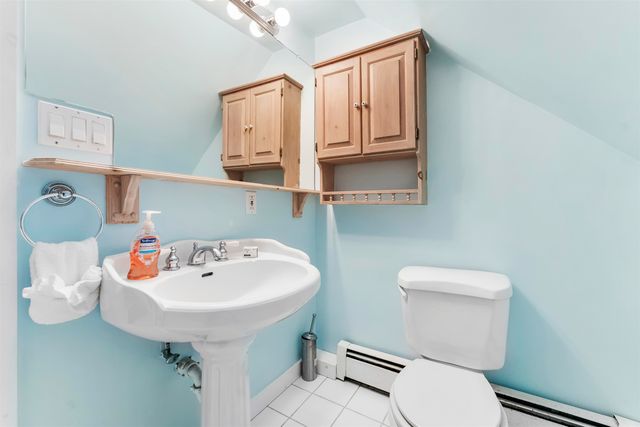 42 Blackberry Lane, Jamaica, VT 05343