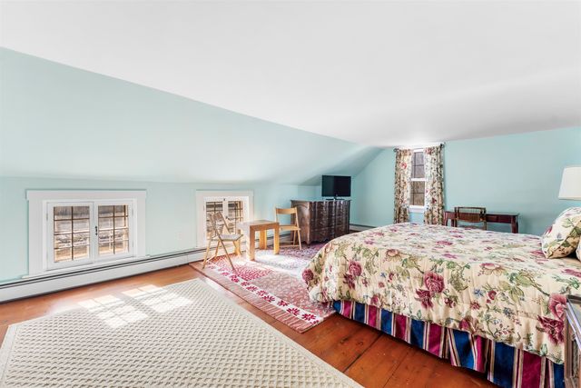 42 Blackberry Lane, Jamaica, VT 05343