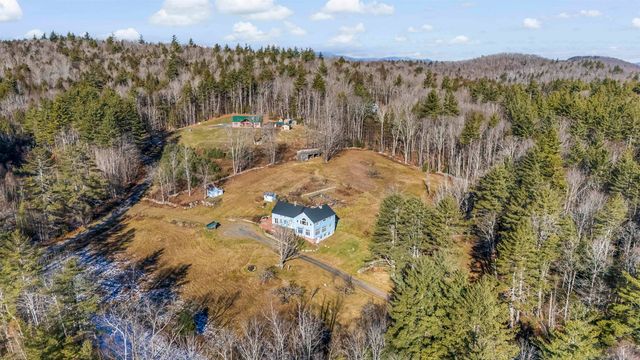 42 Blackberry Lane, Jamaica, VT 05343