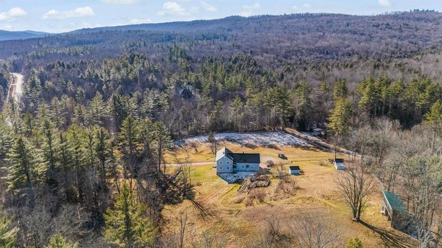 42 Blackberry Lane, Jamaica, VT 05343