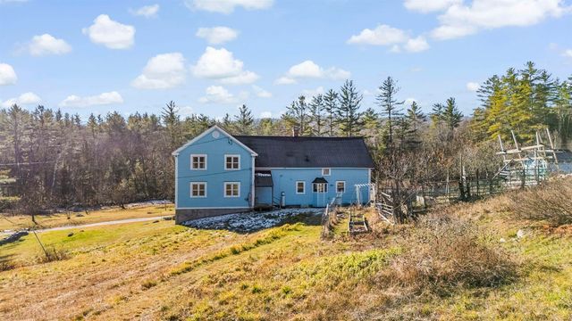 42 Blackberry Lane, Jamaica, VT 05343