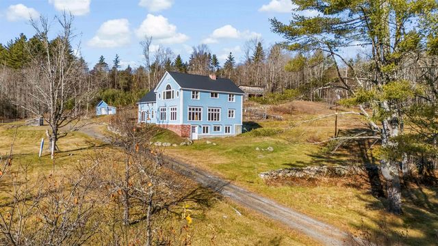 42 Blackberry Lane, Jamaica, VT 05343