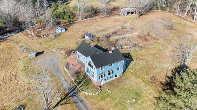 42 Blackberry Lane, Jamaica, VT 05343