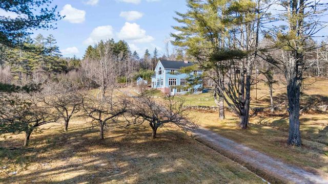 42 Blackberry Lane, Jamaica, VT 05343
