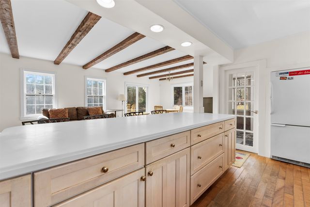 42 Blackberry Lane, Jamaica, VT 05343