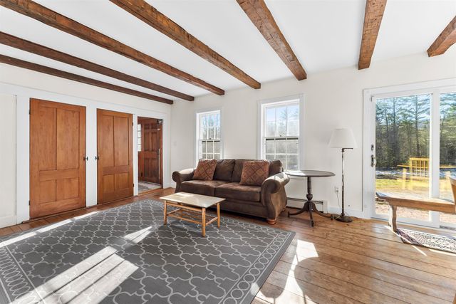 42 Blackberry Lane, Jamaica, VT 05343