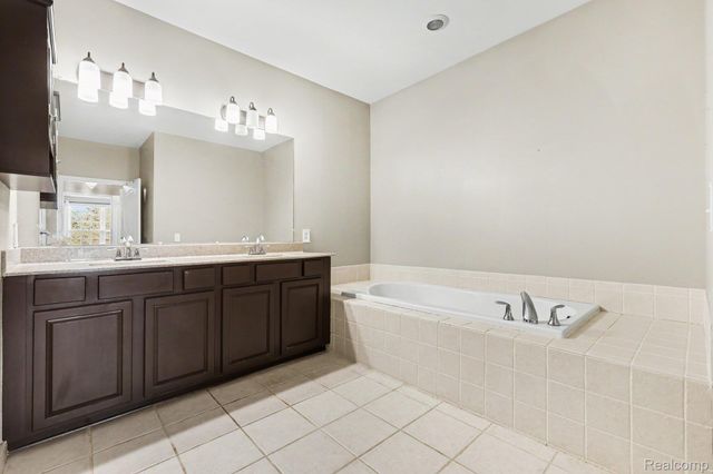 1245 Alameda Boulevard, Troy, MI 48085