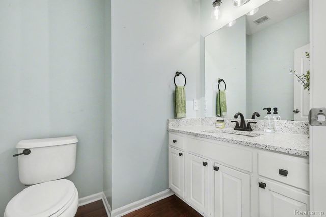 1245 Alameda Boulevard, Troy, MI 48085