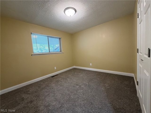 2636 Martha Avenue NE, Canton, OH 44705