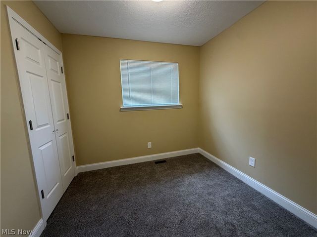 2636 Martha Avenue NE, Canton, OH 44705