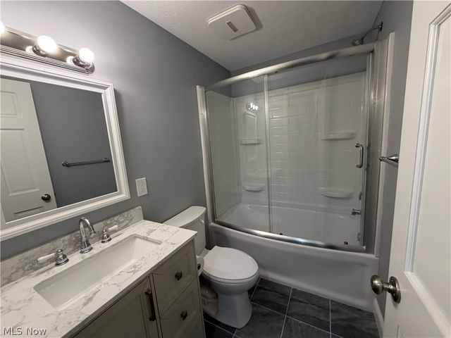 2636 Martha Avenue NE, Canton, OH 44705