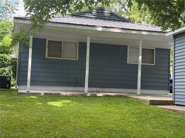 2636 Martha Avenue NE, Canton, OH 44705