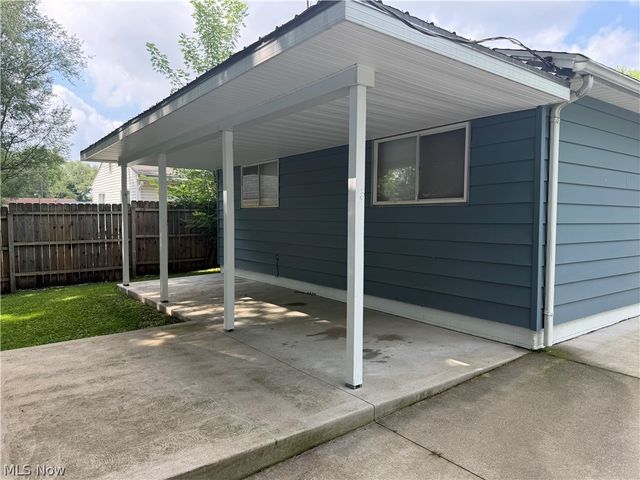 2636 Martha Avenue NE, Canton, OH 44705