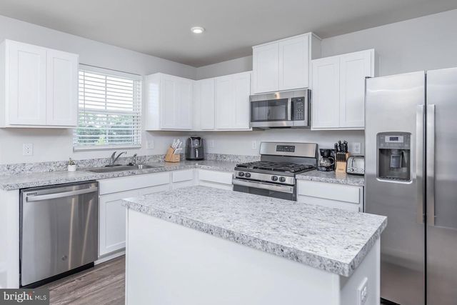 6 BURR ST, Williamstown, NJ 08094