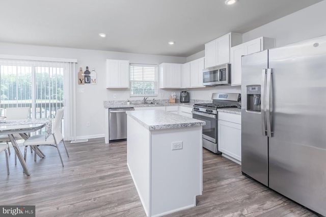 6 BURR ST, Williamstown, NJ 08094