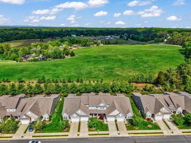 201 LONG POINT DR, Fredericksburg, VA 22406