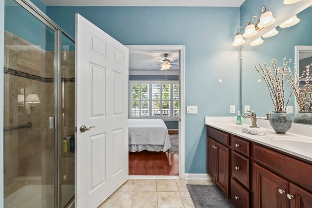 201 LONG POINT DR, Fredericksburg, VA 22406