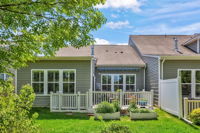 201 LONG POINT DR, Fredericksburg, VA 22406