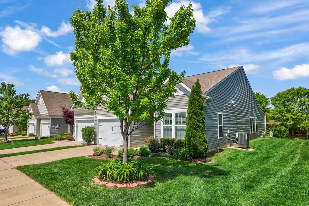 201 LONG POINT DR, Fredericksburg, VA 22406