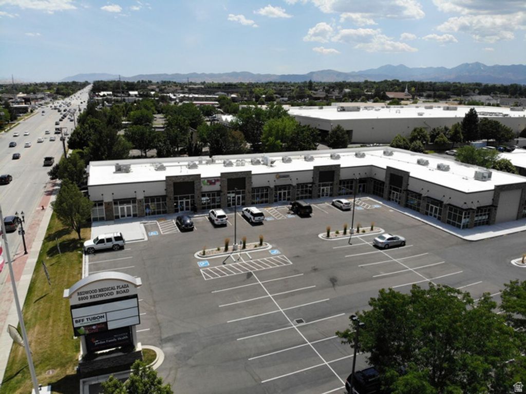 8860 S REDWOOD RD, West Jordan, UT 84088 — exterior